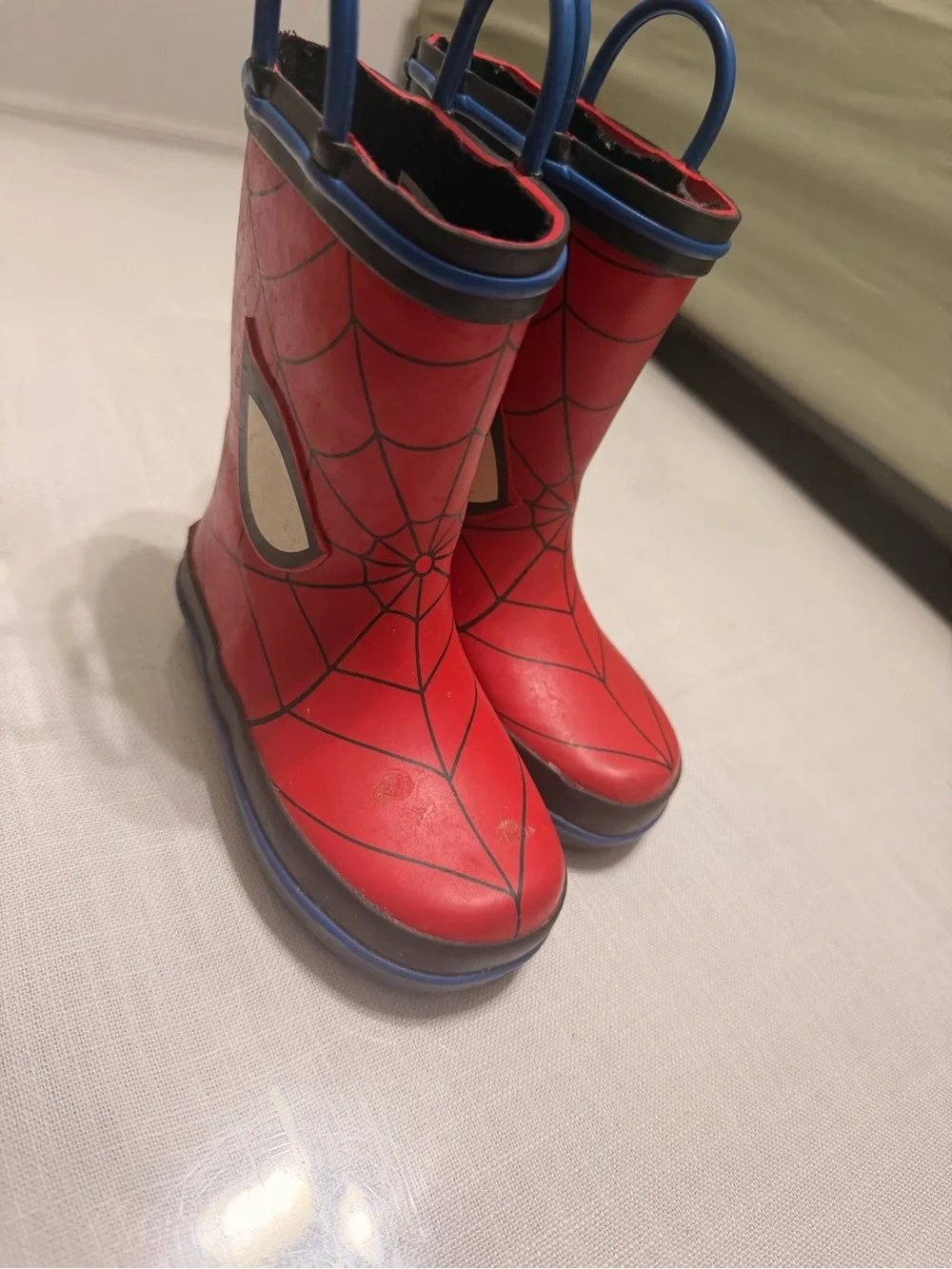 Spiderman black and red kids slipper